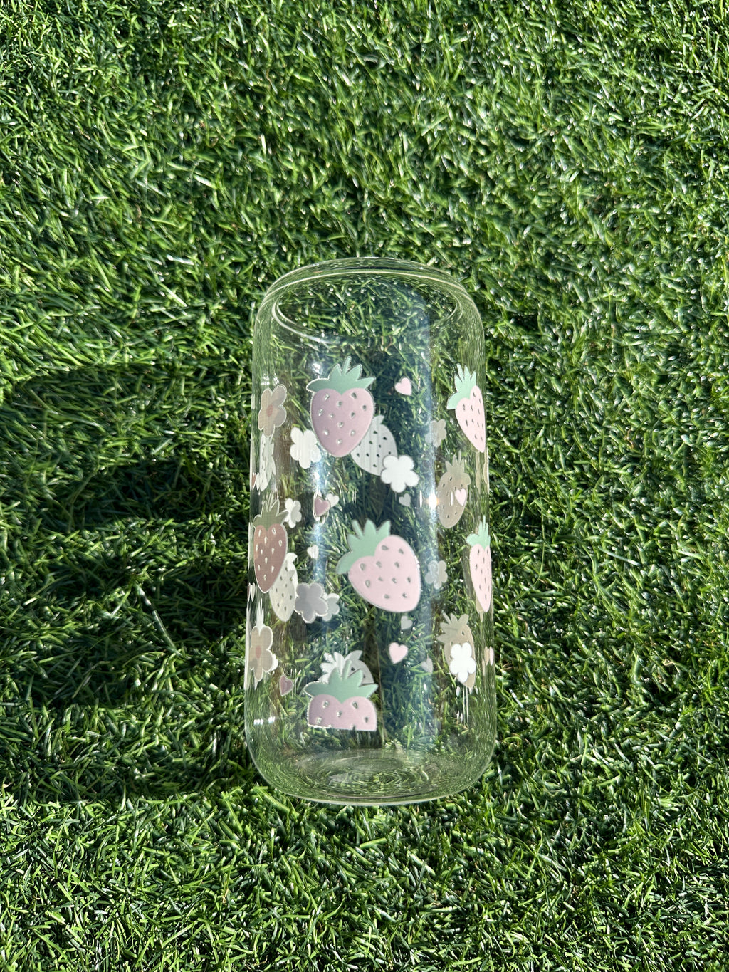 PASTEL STRAWBERRIES - 16OZ ICED COFFEE GLASS CAN